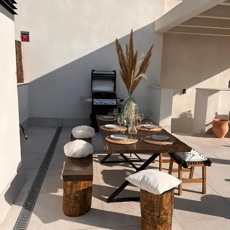 Tropical Penthouse With Big Roof Terrace Apartment