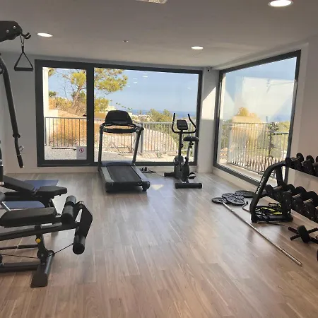 Tropical Penthouse With Big Roof Terrace Apartment *