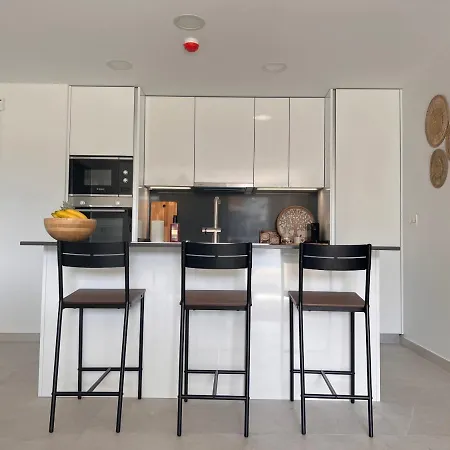 Tropical Penthouse With Big Roof Terrace דירה